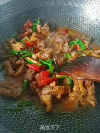 芹菜梗爆炒熟牛腩的做法步骤：7