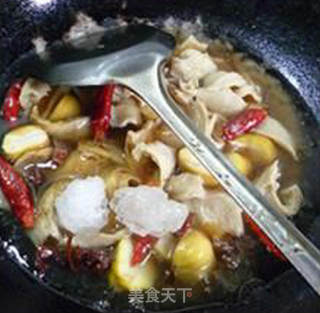 扁豆板栗烧面筋的做法步骤：10