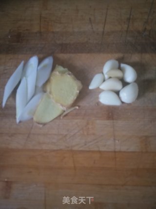 贴饼子了：地锅鸡的做法步骤：6