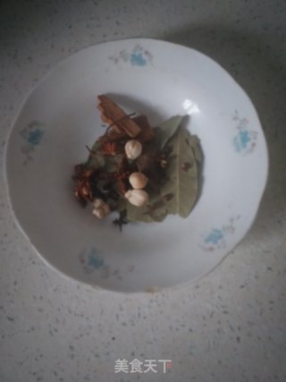 贴饼子了：地锅鸡的做法步骤：9