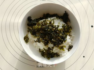 吮指海苔饭团的做法步骤：7