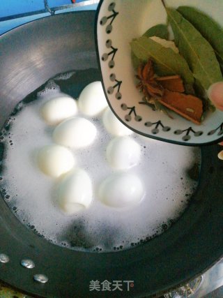 卤鸡蛋的做法步骤：3