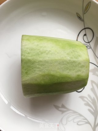 炝拌萝卜丝的做法步骤：1