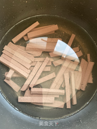 粉汤羊血的做法步骤：2