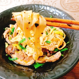 大蒜肉丝手擀面的做法步骤：6
