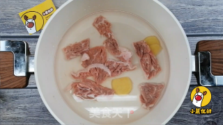 自制牛肉松，补铁补蛋白小零食，适合10个月宝贝生鲜【小鹿优鲜】的做法步骤：4