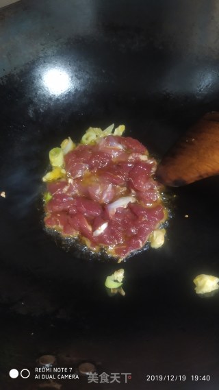 鸭肉炒芥兰头的做法步骤：6
