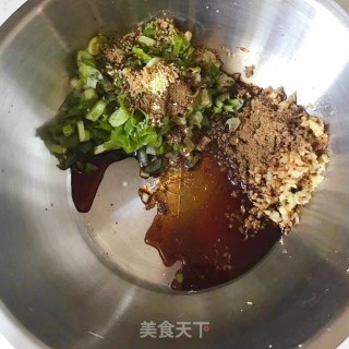 家常腌雪菜蒸饺的做法步骤：4