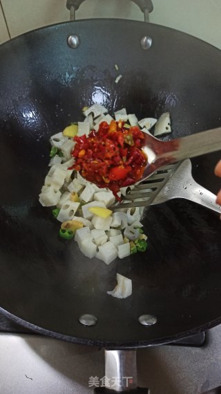 剁椒藕丁的做法步骤：6