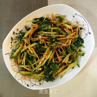 胡萝卜凉拌菠菜的做法步骤：6