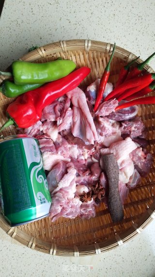 啤酒鸭的做法步骤：1