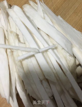 蒜苔炒杏鲍菇的做法步骤：3