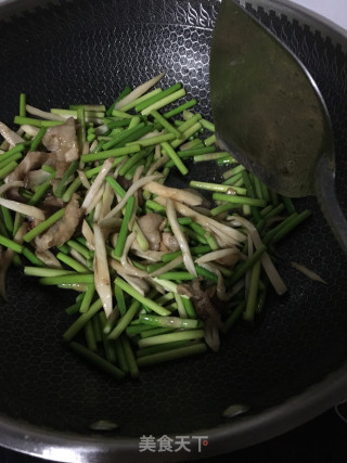 蒜苔炒杏鲍菇的做法步骤：10