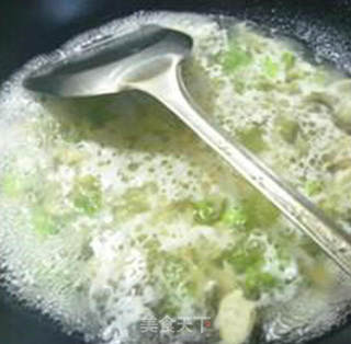 笋尖开洋蚕豆羹的做法步骤：7