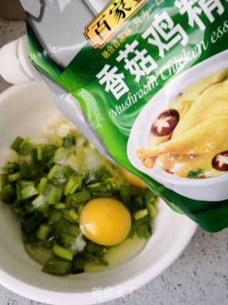 香葱炒鸡蛋的做法步骤：4
