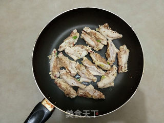 避风塘鸡翅的做法步骤：7