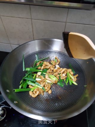 青蒜炒板筋肉的做法步骤：5