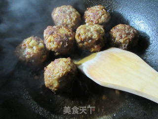 样子特难看的狮子头的做法步骤：22
