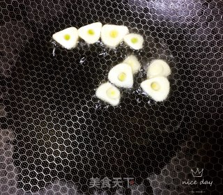 番茄浓汤胡萝卜面的做法步骤：4