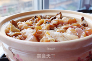 香菇滑鸡煲仔饭的做法步骤：6