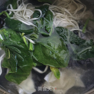 蚝油馄饨汤面的做法步骤：4