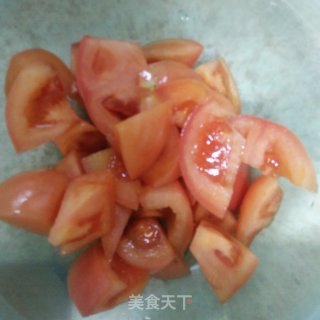 牛肉炖西红柿的做法步骤：2