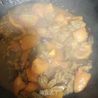 牛肉炖西红柿的做法步骤：5