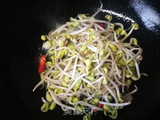 黄豆芽炒面筋的做法步骤：6