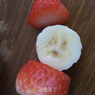 草莓小雪人的做法步骤：4