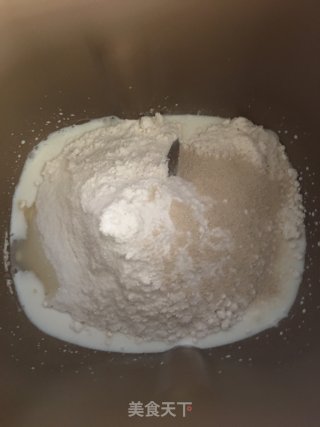 蔓越莓面包的做法步骤：1