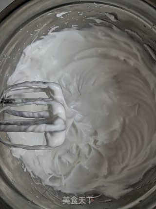 蛋糕胚（戚风蛋糕）的做法步骤：8