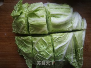 白菜炖竽头粉的做法步骤：2