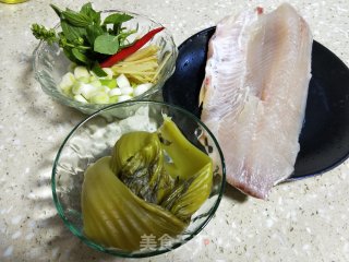 酸菜鱼的做法步骤：1