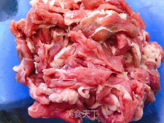 炒羊肉的做法步骤：1
