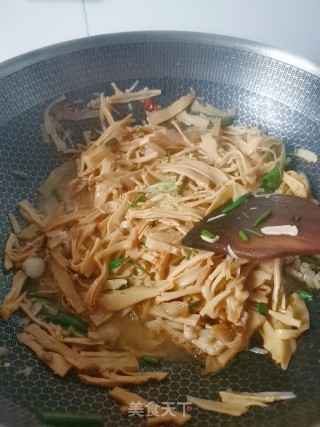 炒笋干的做法步骤：6