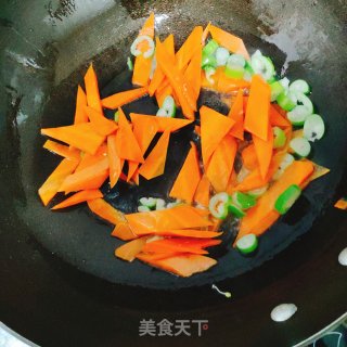 西蓝花小炒的做法步骤：6