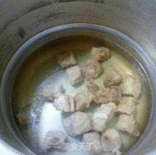 山药黑木耳排骨汤的做法步骤：6