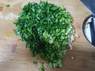 传统猪肉韭菜水饺的做法步骤：10