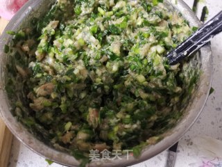 传统猪肉韭菜水饺的做法步骤：13