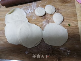 传统猪肉韭菜水饺的做法步骤：17