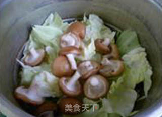 香菇圆白菜猪脚圈汤的做法步骤：9