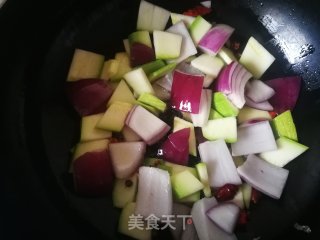 夏瓜炒洋葱的做法步骤：7
