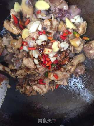 小炒鸡的做法步骤：3