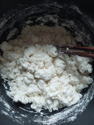 咸汤圆的做法步骤：2