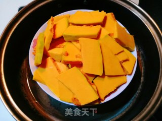 南瓜发糕的做法步骤：2