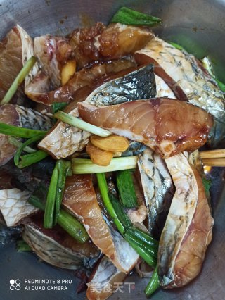 海派熏鱼的做法步骤：1
