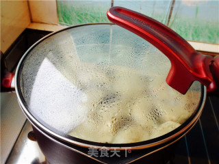 莲藕猪肉馅饺子的做法步骤：15