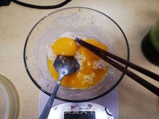 菠菜斑马纹酸奶蛋糕的做法步骤：5