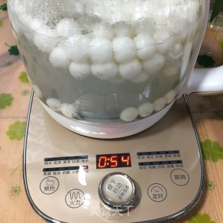 酒酿苹果煮圆子的做法步骤：4