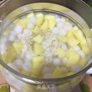 酒酿苹果煮圆子的做法步骤：6